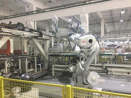 चीन इलेक्ट्रॉनिक रोबोट पैकेजिंग मशीनरी, रोबोट पैकर 12 महीने की वारंटी आपूर्तिकर्ता